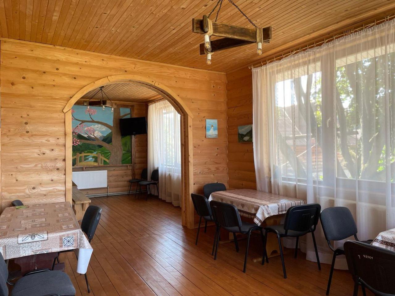 Старе Подвір'Я Verkhovyna Exterior photo