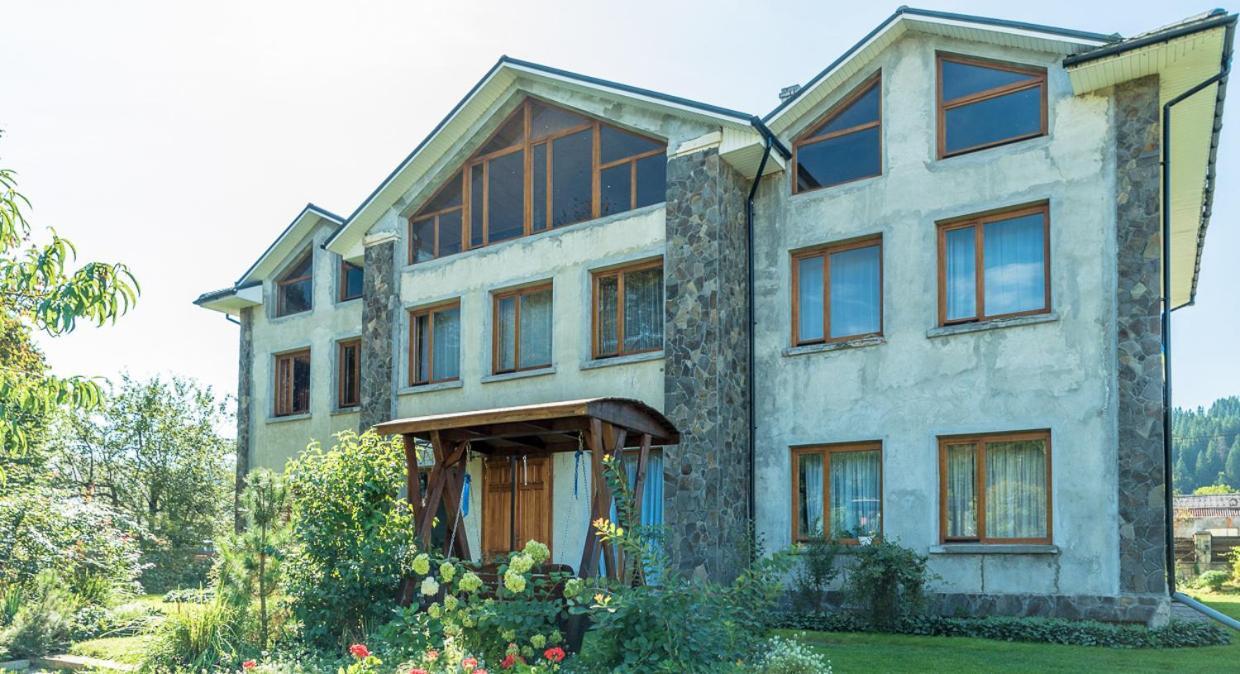 Старе Подвір'Я Verkhovyna Exterior photo